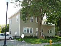 Front view of 526/526A Campus Place